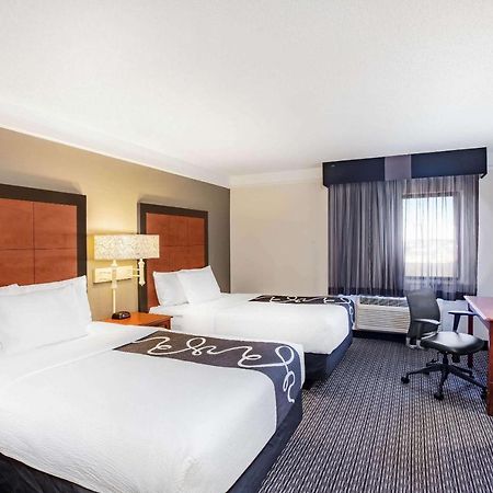 La Quinta By Wyndham Houston Baytown East Hotel Exterior photo